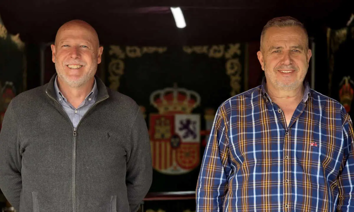  Jos&eacute; Antonio Burgos y Antonio Noya nos cuentan todos los pormenores del retorno del Cristo de la Encrucijada a la Comandancia de la Guardia Civil / Laura Ortiz 