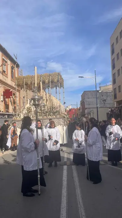 El 'Encuentro Chico' entre el Cristo de la Encrucijada y Mar&iacute;a Sant&iacute;sima de las L&aacute;grimas en la Semana Santa 2026  (33)