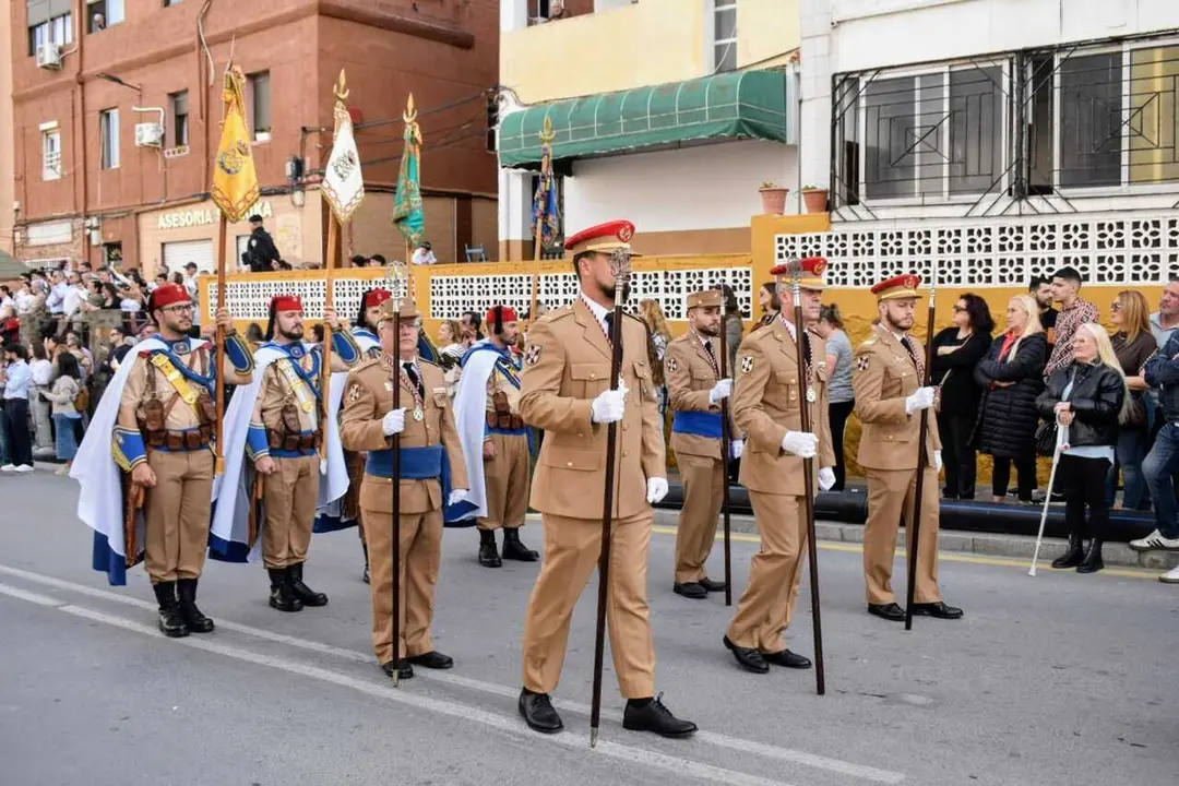El 'Encuentro Chico' entre el Cristo de la Encrucijada y Mar&iacute;a Sant&iacute;sima de las L&aacute;grimas en la Semana Santa 2026  (43)