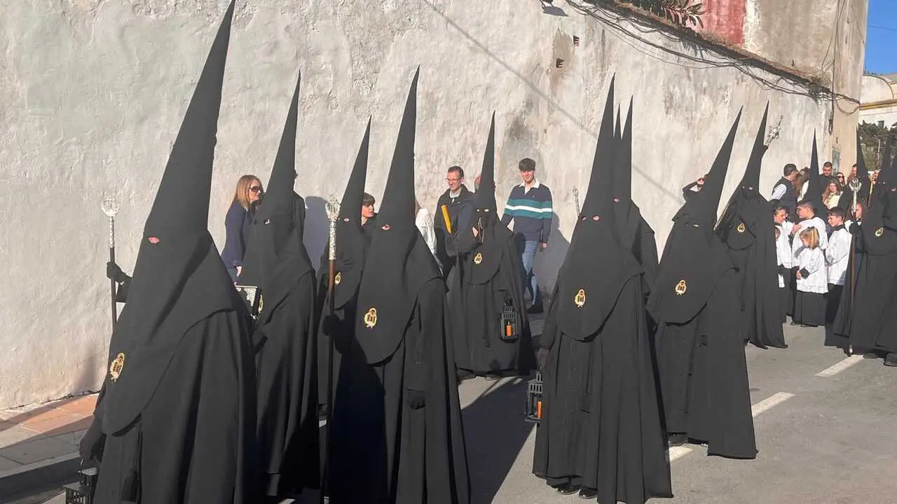 La Cofrad&iacute;a del Valle procesiona en la Semana Santa 2026 (26)