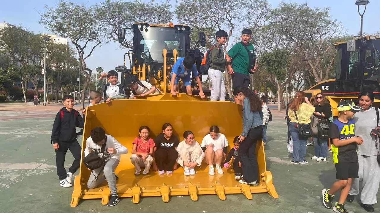 50&ordf; aniversario del Parque Móvil. 19