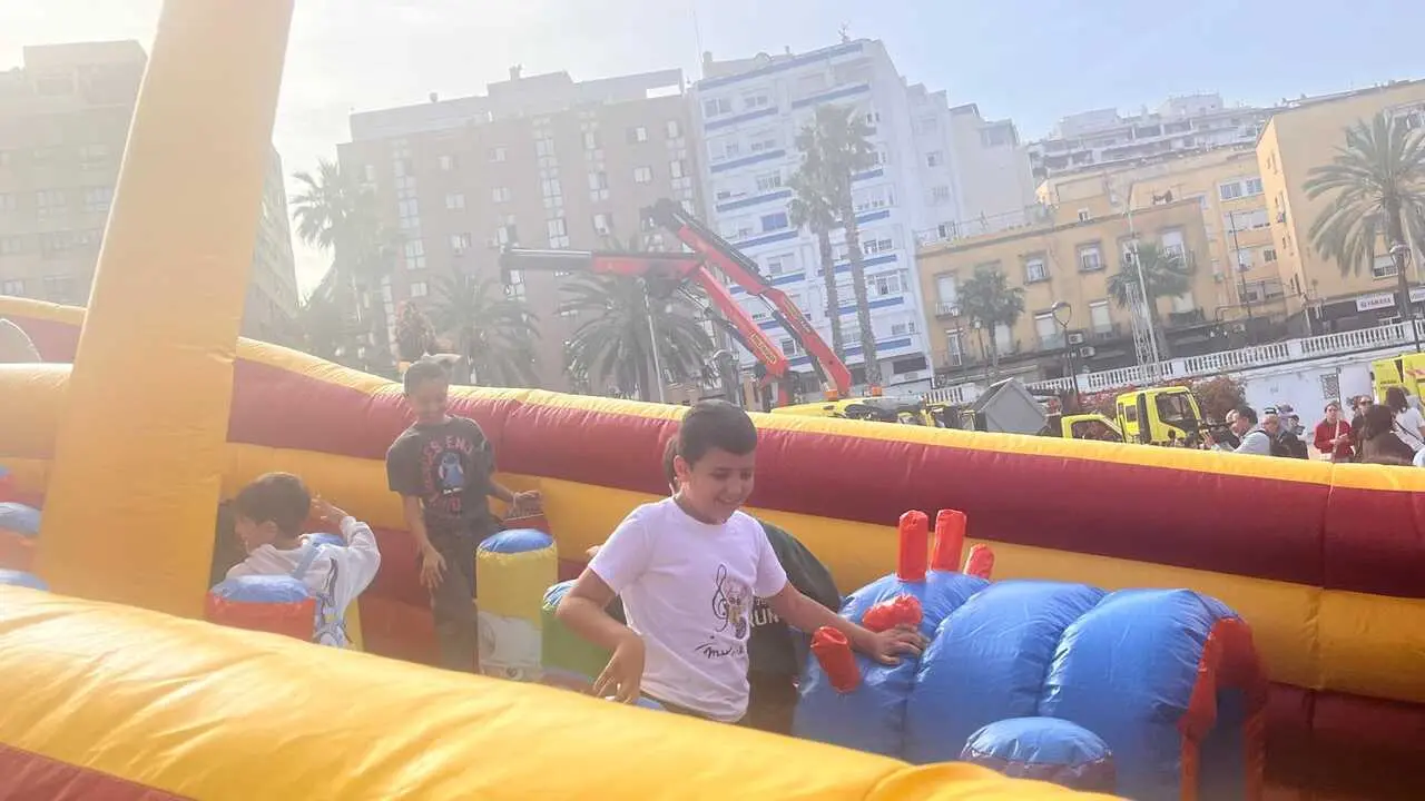 50&ordf; aniversario del Parque Móvil. 28