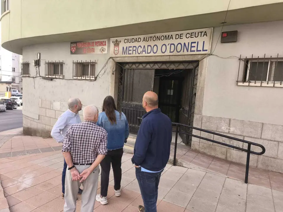 El PSOE visita el Mercado de O'Donell / PSOE