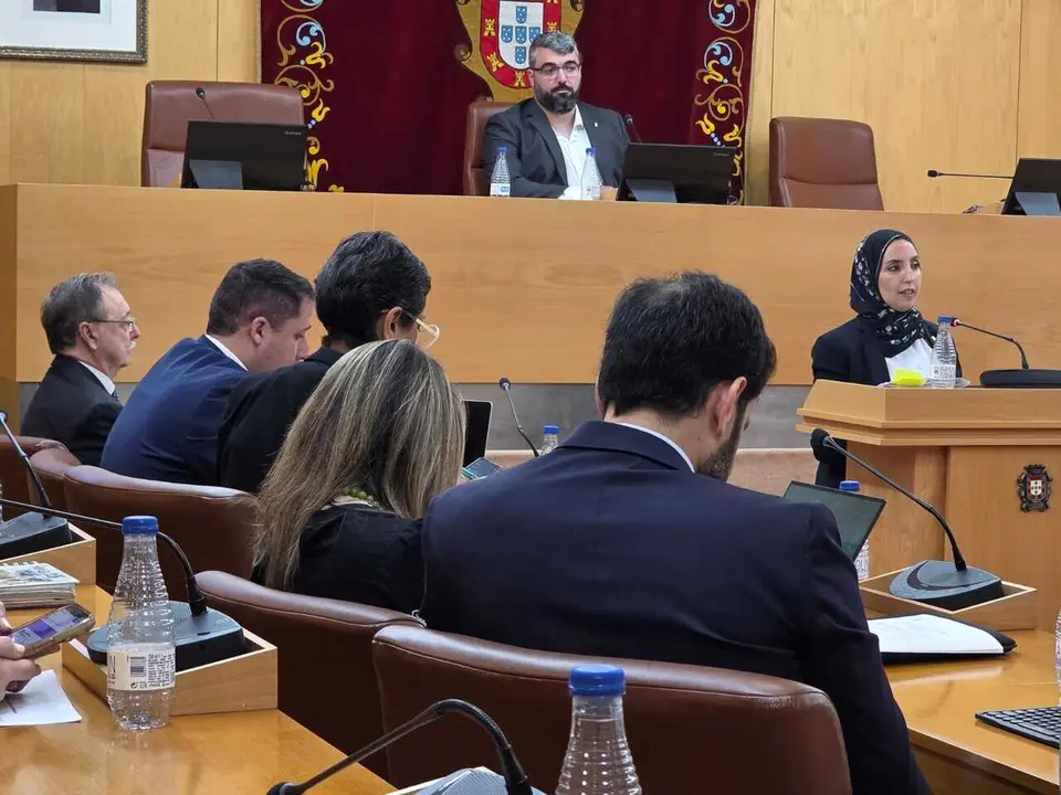  Fatima Hamed durante su intervenci&oacute;n en el Debate del Estado de la ciudad./ L. Ortiz 