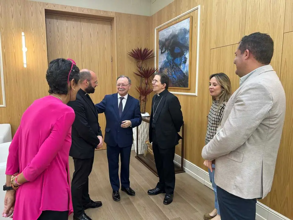 Un momento de la reuni&oacute;n sobre el estado de la Catedral.