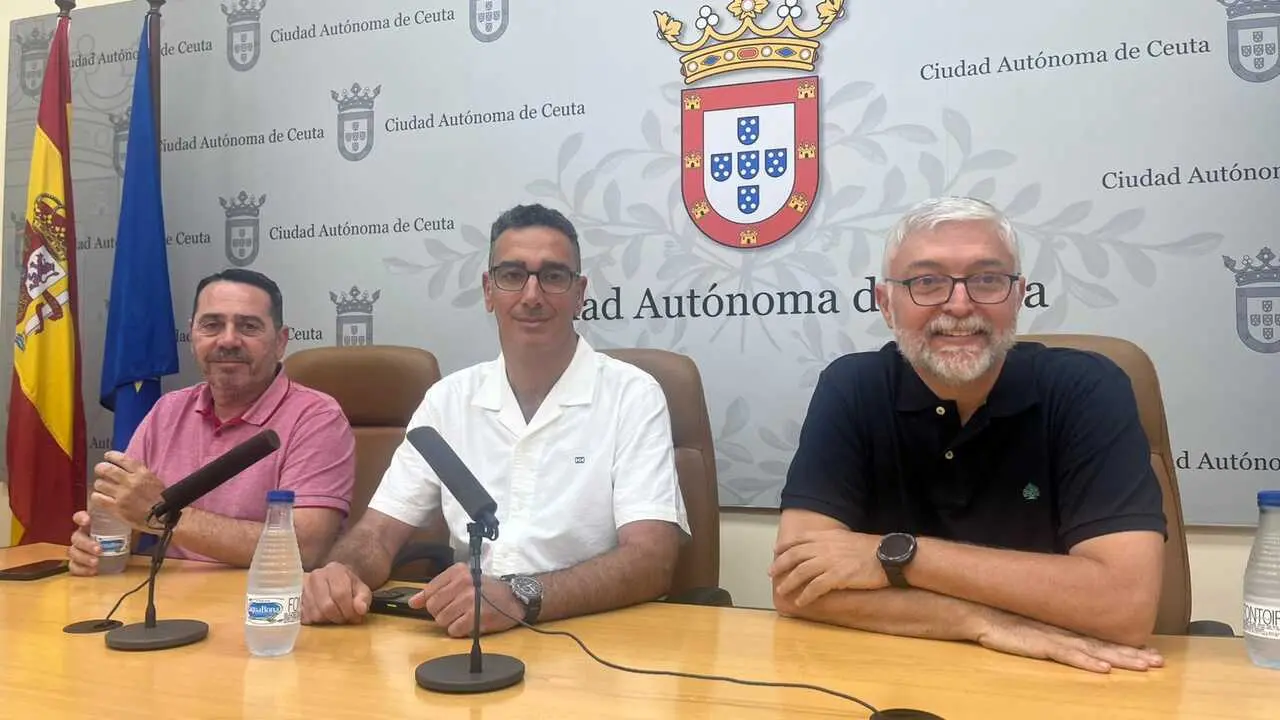 Por la izquierda, Rafael Montero Jr, Fernando Rodr&iacute;guez y Agust&iacute;n Atencia.