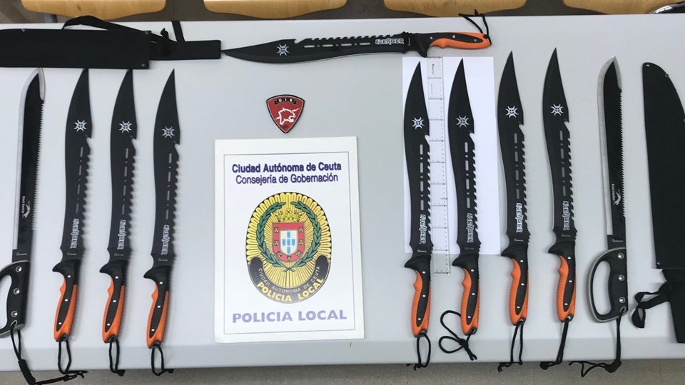 machetes poli local