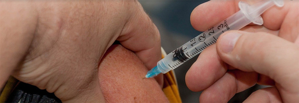 Vacuna de la gripe. Imagen de recurso