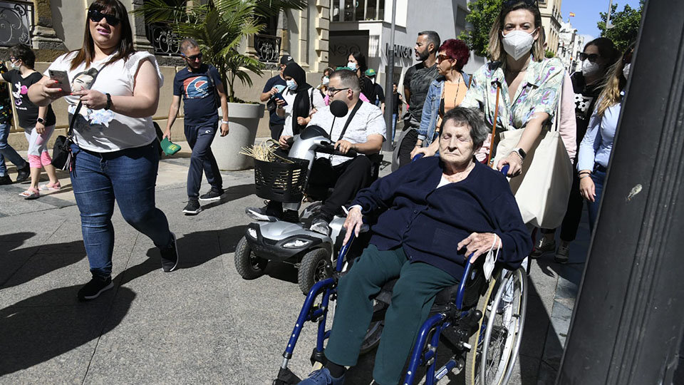 Marcha de la Semana de la ONCE discapacidad movilidad silla de ruedas