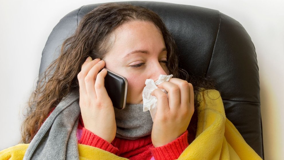 Resfriado covid gripe catarro teléfono