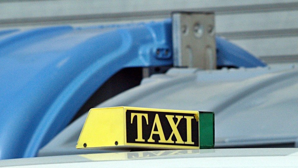 taxi letrero recurso