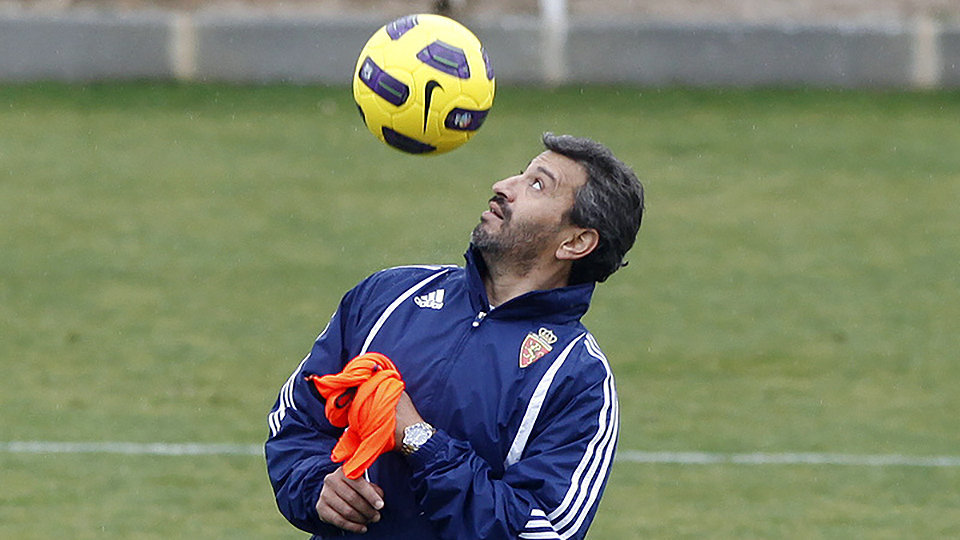 Nayim, durante un entrenamiento con el Zaragoza