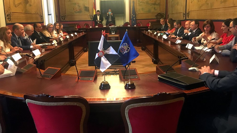 Reunión de las delegaciones de Ceuta y Melilla en el Senado. Foto. Gobierno de Ceuta