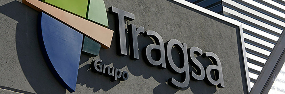 Logotipo de Tragsa en una de sus sedes