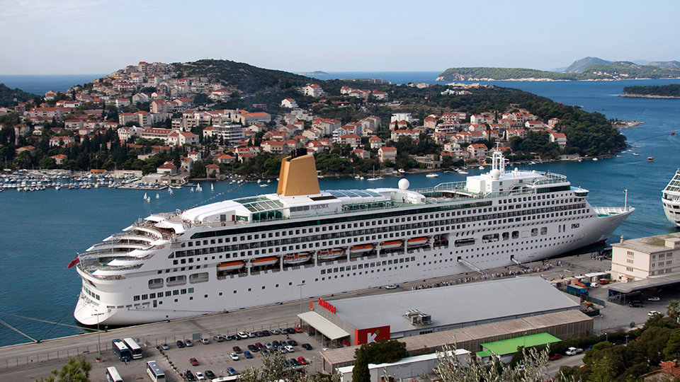 El crucero Aurora, de P&O, en Dubrovnik