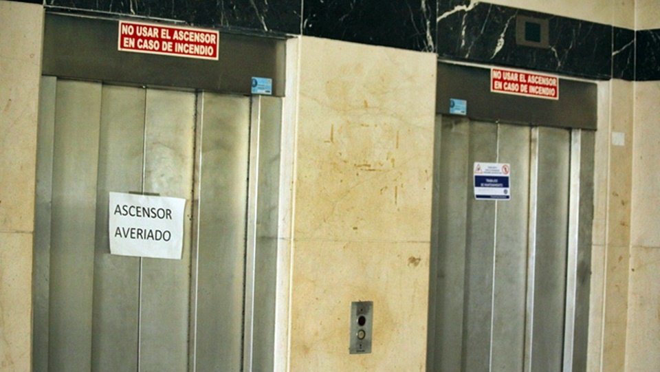ascensores ceuta center