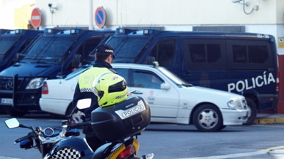 policía local moto