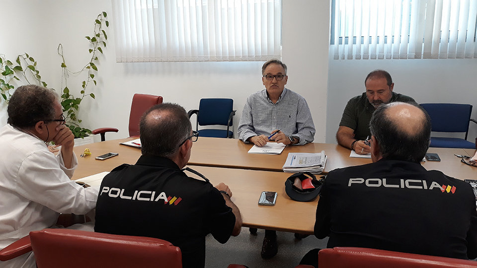 La Policía Nacional se reúne con directivos del INGESA