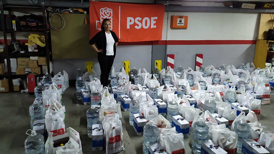 Campaña de entrega dealimentos del PSOE