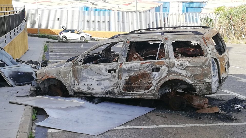 coche quemado incendio