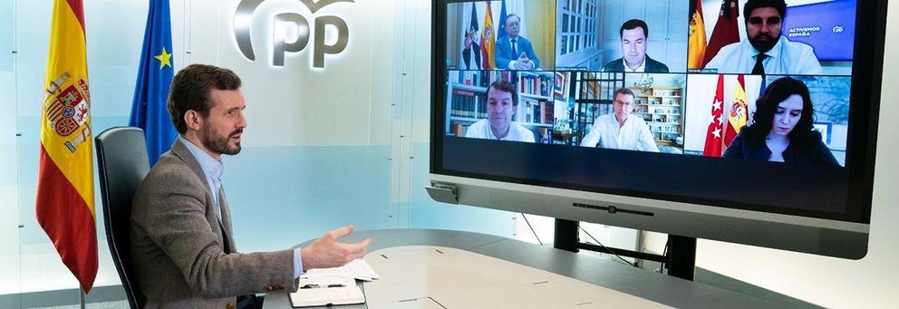Pablo Casado en videoconferencia con los presidnetes autonómicos del PP