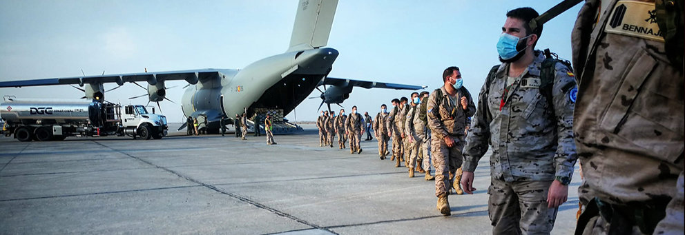 Llegada al aeropuerto militar de Bagdad