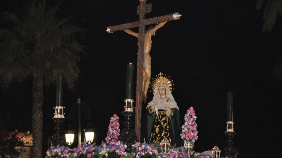 El Cristo de la Vera Cruz, durante un recorrido procesional