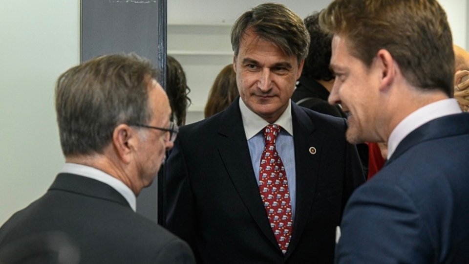 Juan Vivas y Karim Bulaix, durante la inauguración de la nueva sede de la Cámara de Comercio