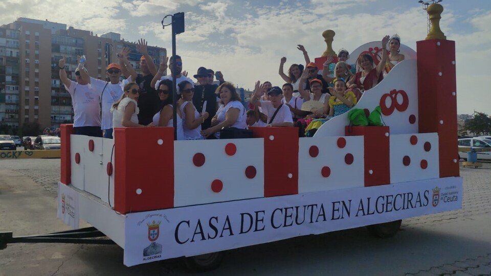 Carroza de la Casa de Ceuta en Algeciras para la Cabalgata de la Feria Real