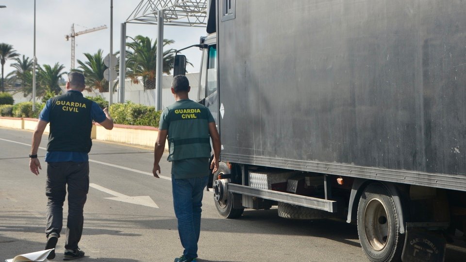 Operación Feriante Feria 2023 inmigrantes puerto barco camiones