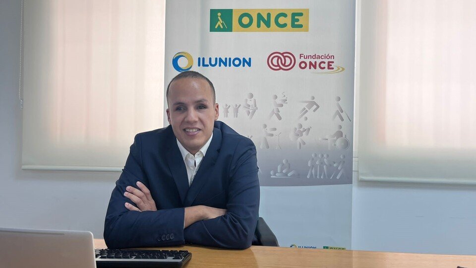 Azmán Abdalahe, en su nuevo despacho / ONCE