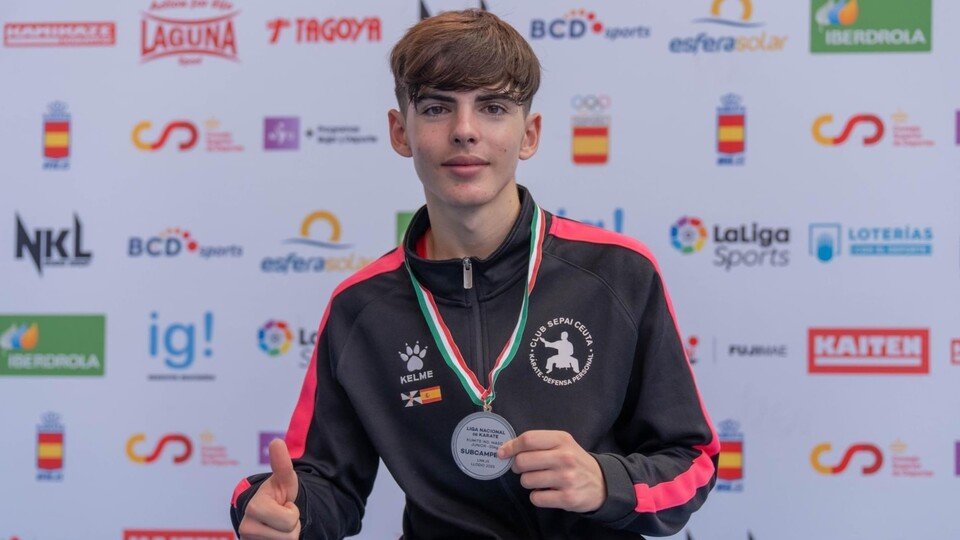 Luis Muñoz, tras coronarse subcampeón nacional de kárate en categoría Junior -55 kg