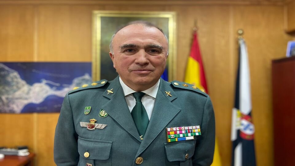El coronel Gabriel Domínguez de la Guardia Civil en su despacho