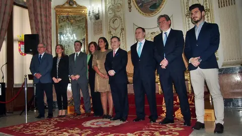 gobierno vivas completo consejeros