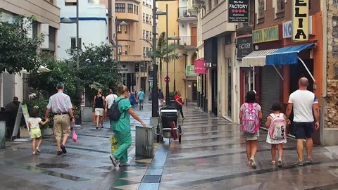 alumnos ni&ntilde;o calle