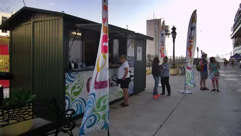 servicios tur&iacute;sticos stand puerto