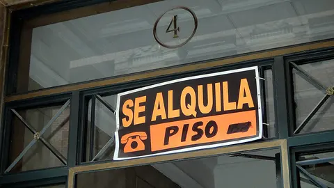 Cartel de "SE ALQUILA"