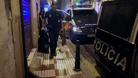 Despliegue policial en la calle Real