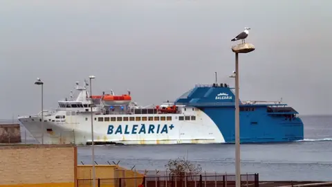 balearia barco ferry passi&oacute;