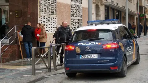policia nacional calle centro