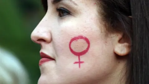 'Si las mujeres paramos, se para el mundo' 07