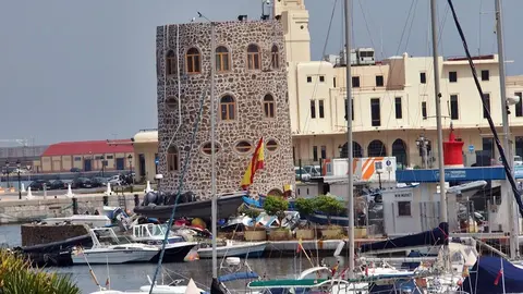 guardia civil puerto deportivo