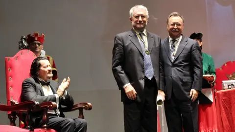 adolfo hern&aacute;ndez medalla autonom&iacute;a
