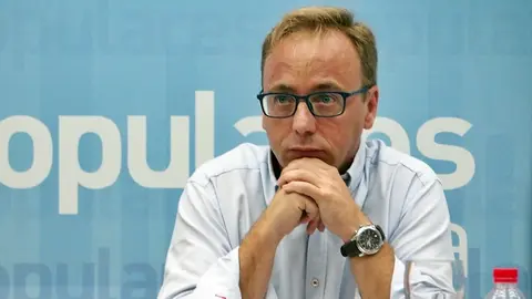 guillermo mart&iacute;nez senador pp sede