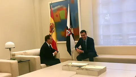 Juan Vivas y Pedro S&aacute;nchez en Moncloa GRANDE
