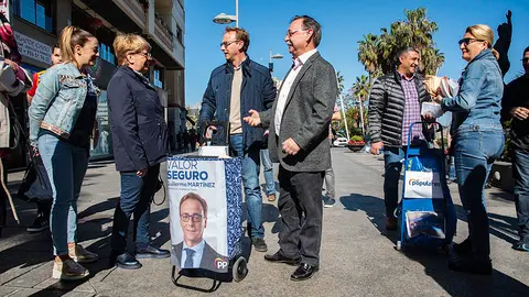 Jun Vivas, Fatima MOhamed Guillermo Mart&iacute;nez