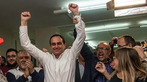 El PSOE de Ceutra celebra su victoria en las Elecciones Generales 2019 panoramica