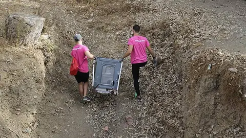 Movimiento Ceuta sin Pl&aacute;stico basura electrodom&eacute;sticos chatarra