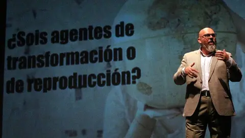 fernando trujillo conferencia