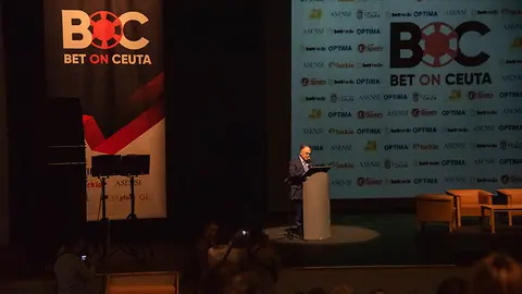 Alberto Gait&aacute;n en la apertura de Bet on Ceuta